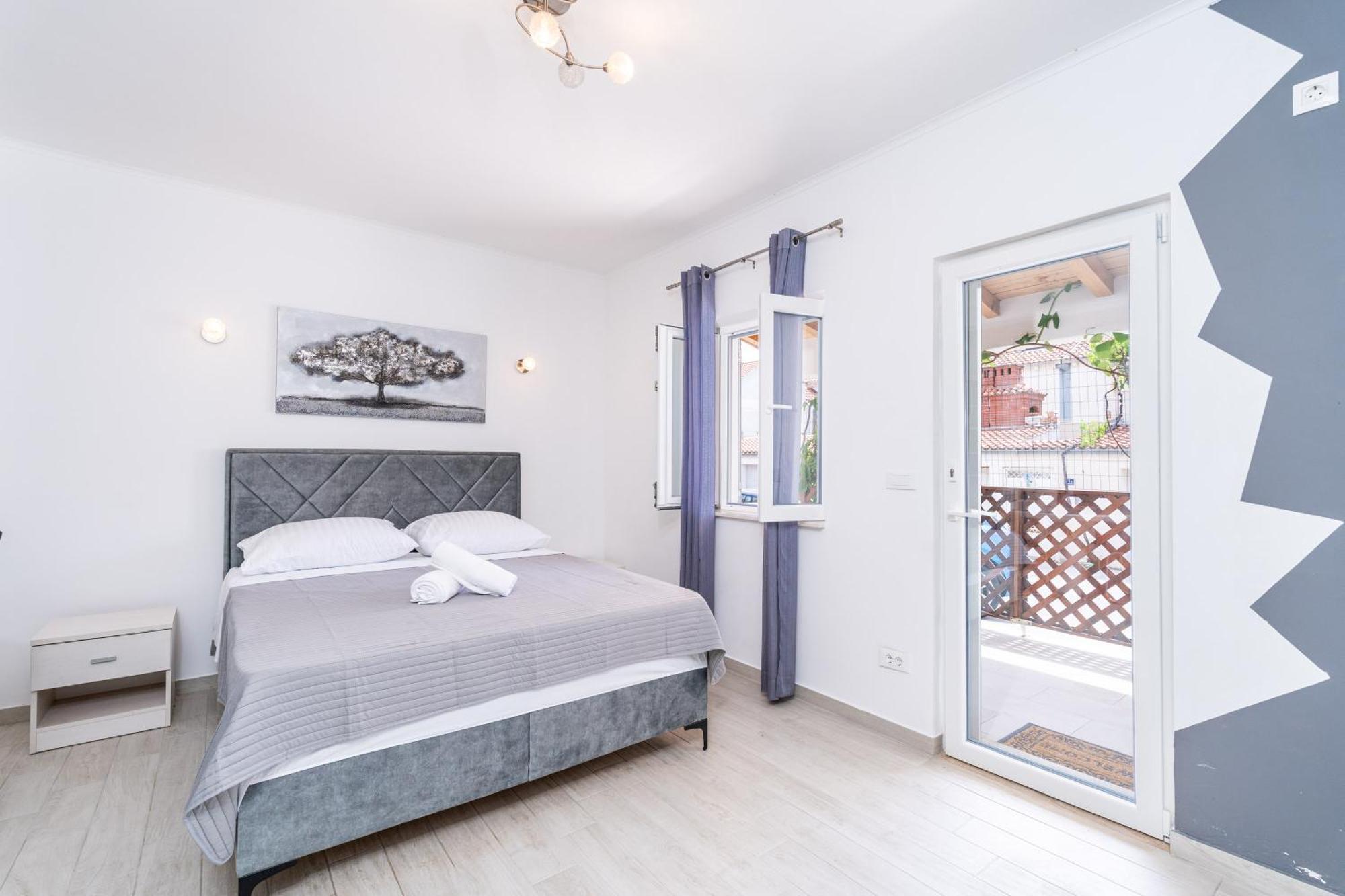 Feather Studio Apartment - Free Private Parking - Self Check-In Ragusa Esterno foto