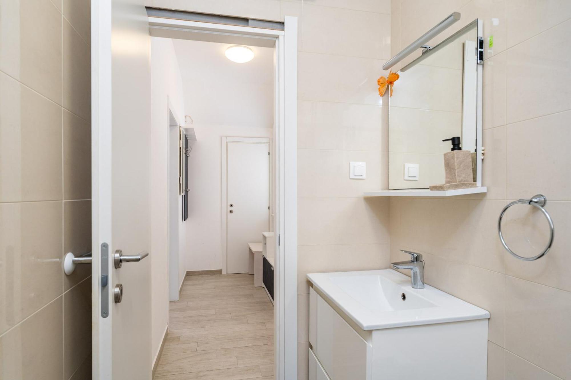 Feather Studio Apartment - Free Private Parking - Self Check-In Ragusa Esterno foto